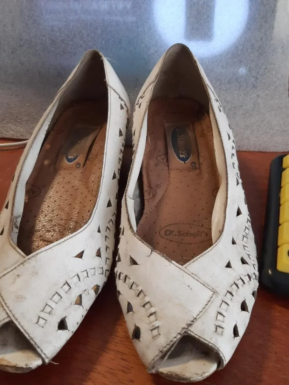 Vintage Dr. Scholl's Wedge Sandals White Size 7.5